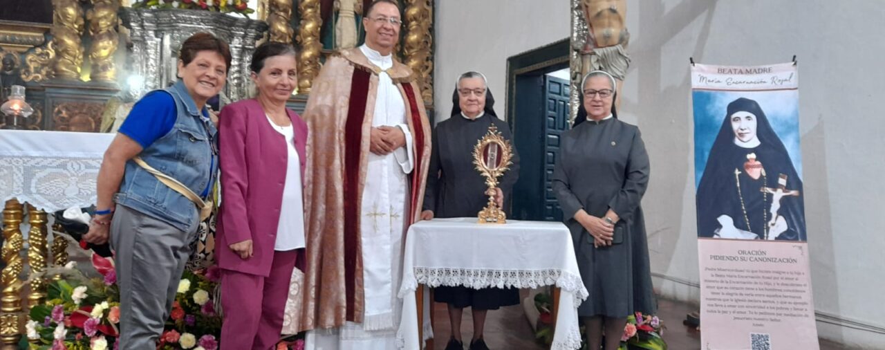 Peregrinación con la Reliquia de la Madre MARÍA ENCARNACIÓN ROSAL - Arquidiócesis de Popayán