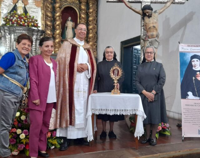 Peregrinación con la Reliquia de la Madre MARÍA ENCARNACIÓN ROSAL - Arquidiócesis de Popayán